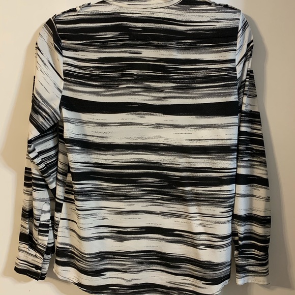 Calvin Klein black & white button up roll tab top - Picture 3 of 7